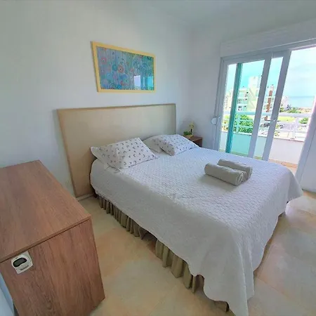 Palmas Do Arvoredo: Beachfront Penthouse with Terrace and Sea View Governador Celso Ramos Exterior photo